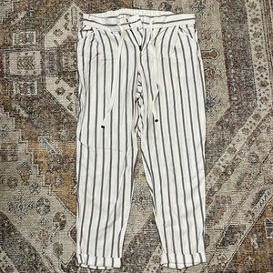 OldNavy linen white and navy pant